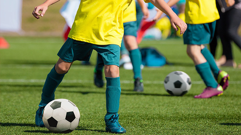 بهترین مارک لنز طبی و قیمت مناسب ترین چیست؟ 35 بهترین مارک لنز طبی و قیمت آن ؛ لنز طبی برای فعالیتهای بدنی و ورزشی