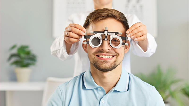 لنز اسکلرال هلندی ؛ معاینه جامع و دقیق چشم